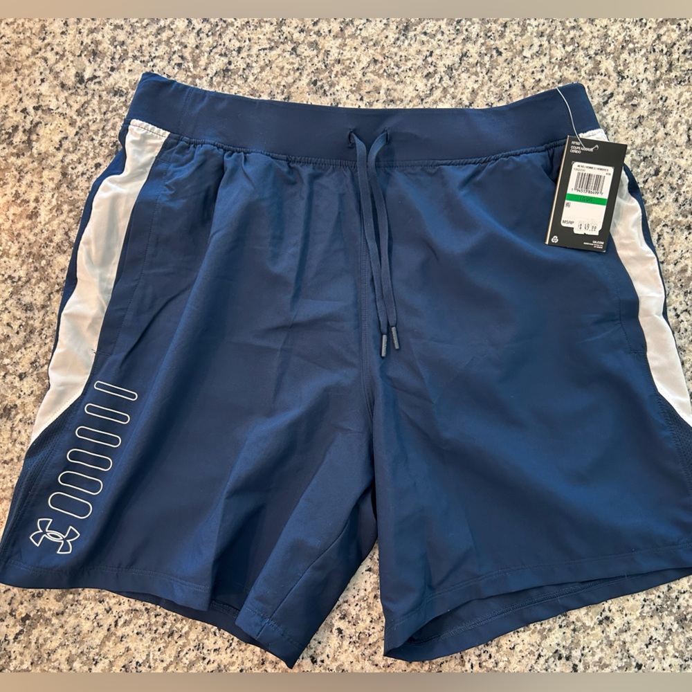 Men’s under armour fitted shorts. New with tags. Never worn.